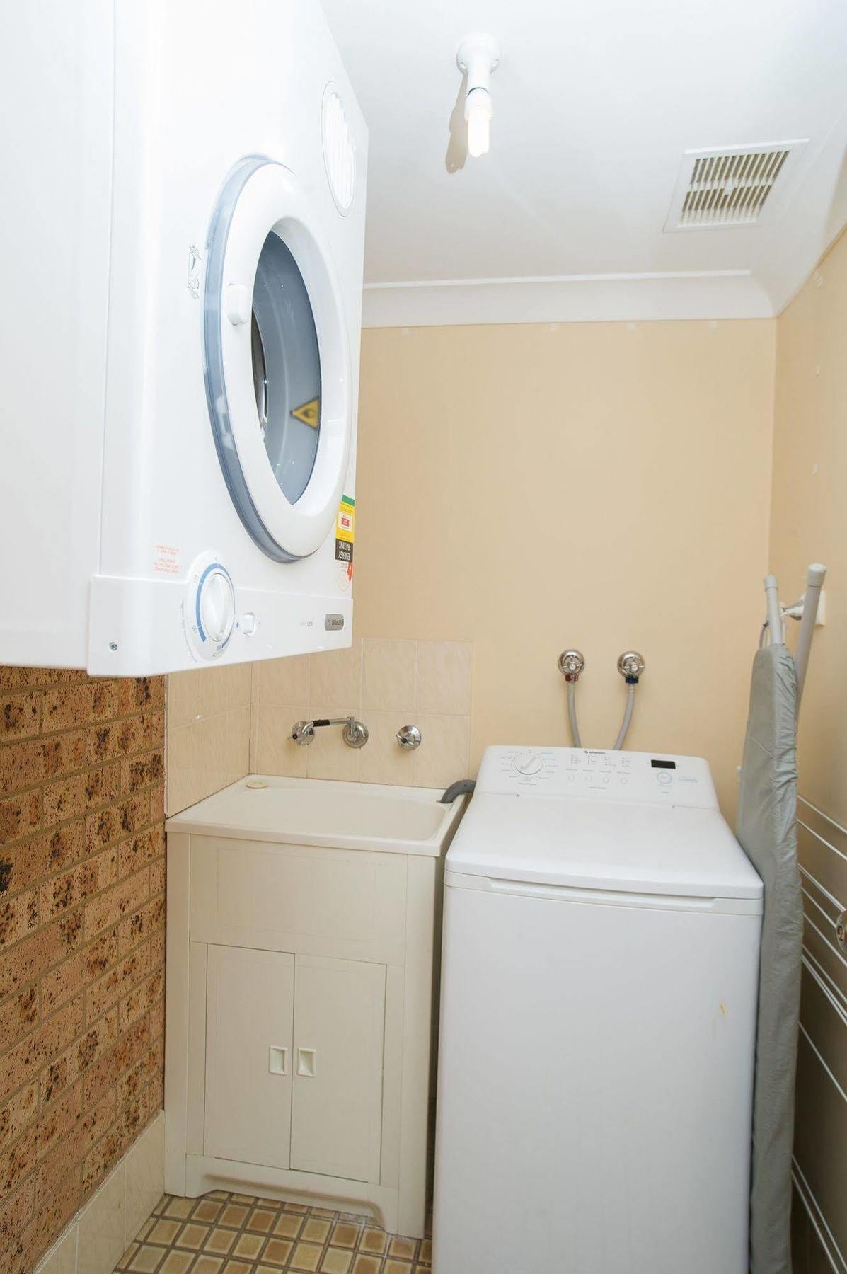 Manera Heights Apartments Dubbo Exterior photo